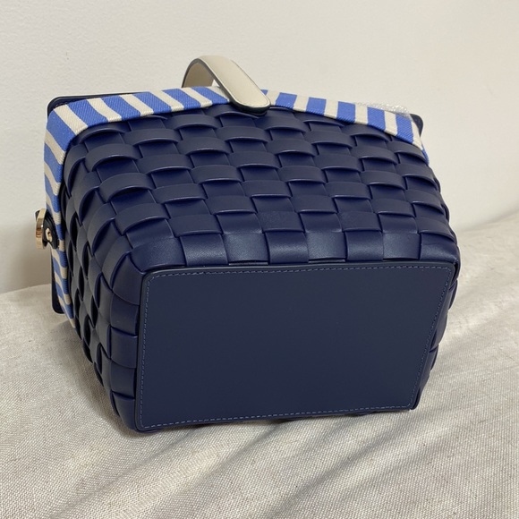 Kate Spade Flutter Fly (Butterfly) Picnic Basket Crossbody in Blue - Picture 7 of 16